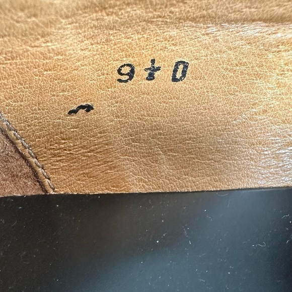 Banana Republic Men’s Black Italian Leather Loafers. Size 9 1/2D - Picture 12 of 12